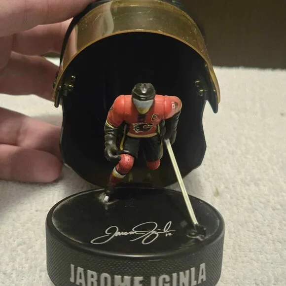 Calgary Flames Fan Lot - 4 Collectible Items - Picture 5 of 10